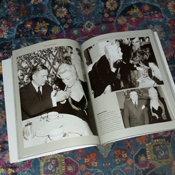 Marilyn Monroe Book & DVD - Picture 3 of 4